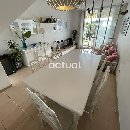 Casa Orquidias 27 *