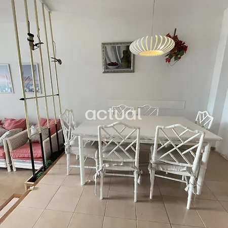 Casa Orquidias 27 *